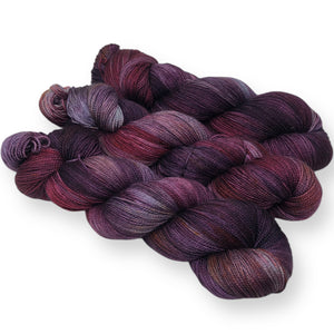 Enchantress - shawl length skein - 600 yards