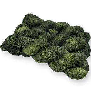 Long Leaf - Shawl length skein - 600 yards