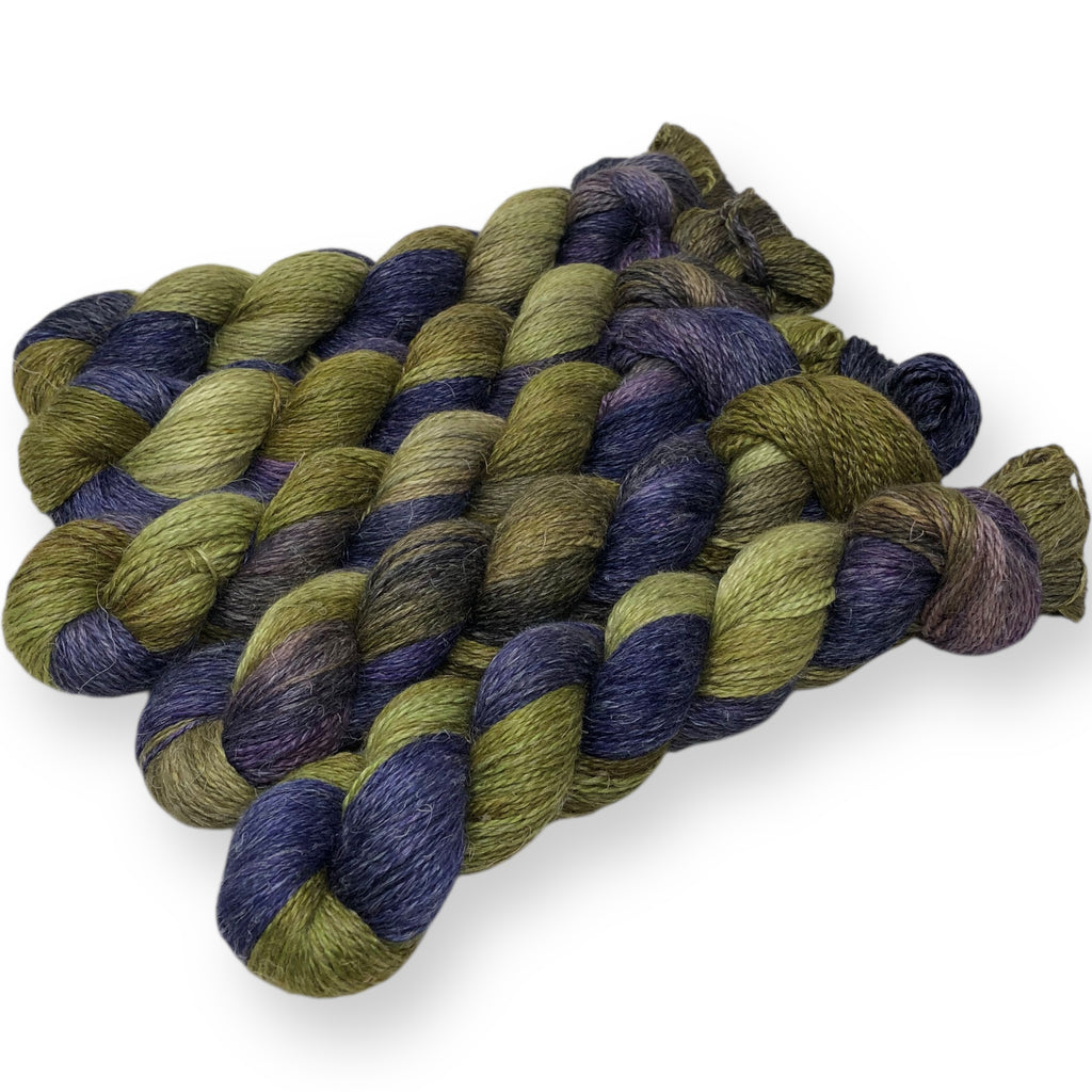 Froggy - Alpaca Linen Silk DK weight 2 Ply