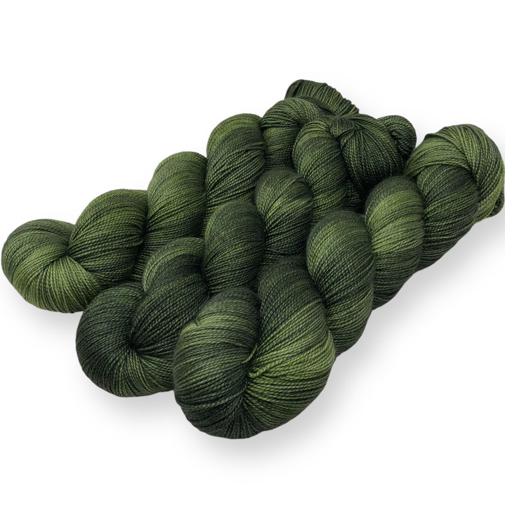 Long Leaf - Shawl length skein - 600 yards