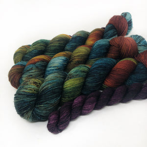 Heirloom Squash - sock yarn with mini